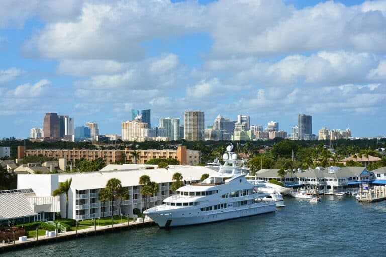 1920px Skyline of Fort Lauderdale Nov 15